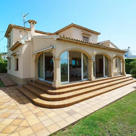 Villa Cantallops