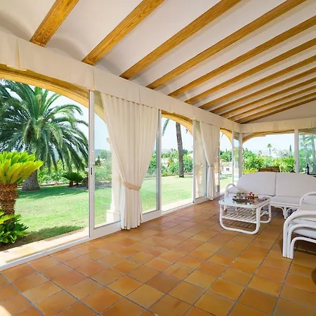 Cantallops Villa *