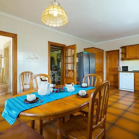 Cantallops Villa *