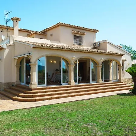 Cantallops Villa