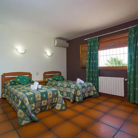 Villa Cantallops *